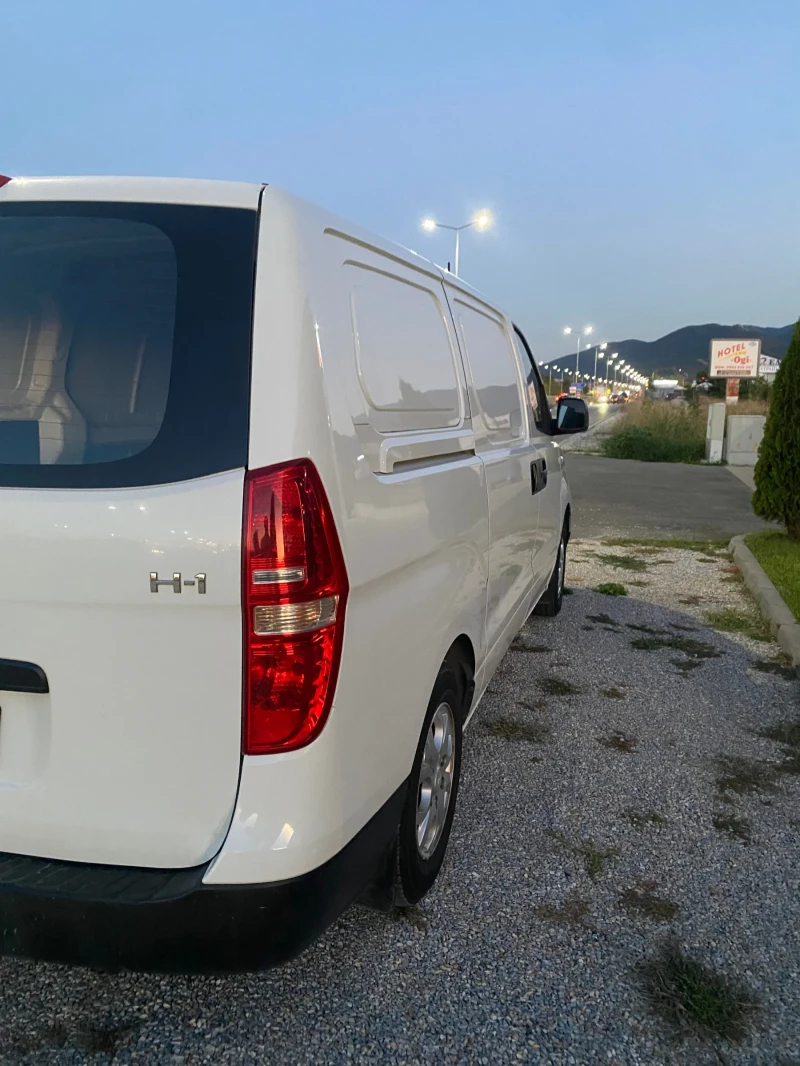 Hyundai H1, снимка 9 - Бусове и автобуси - 47441030