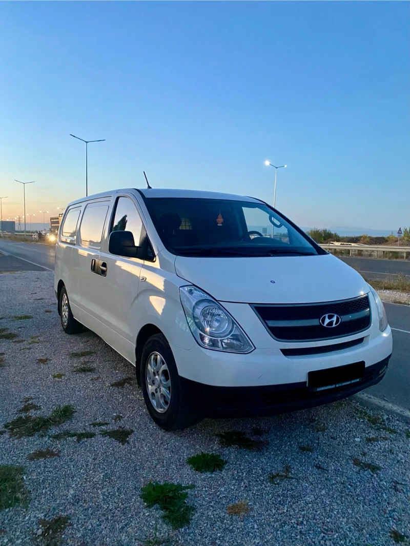 Hyundai H1, снимка 2 - Бусове и автобуси - 47501604