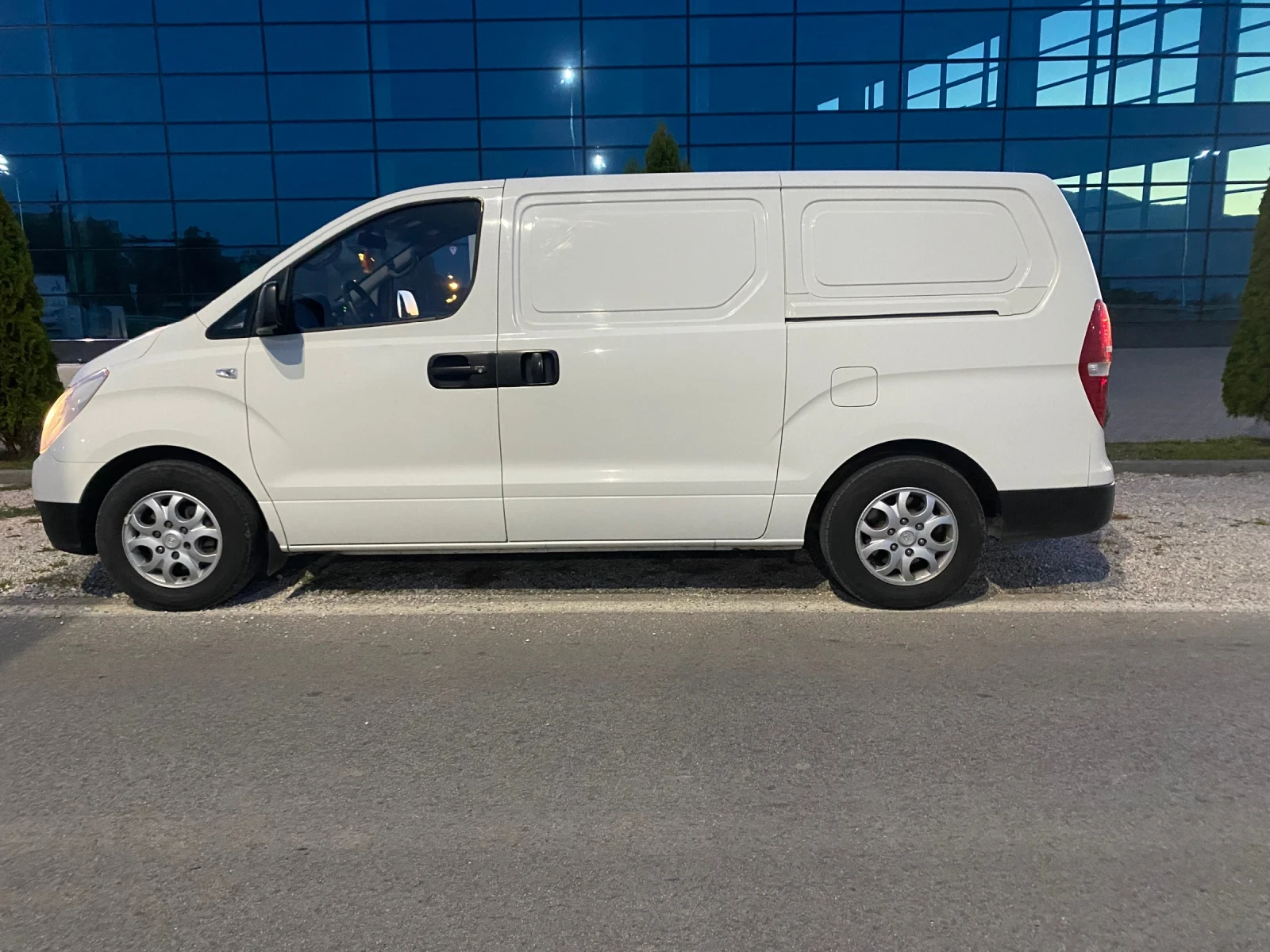 Hyundai H1  - изображение 5