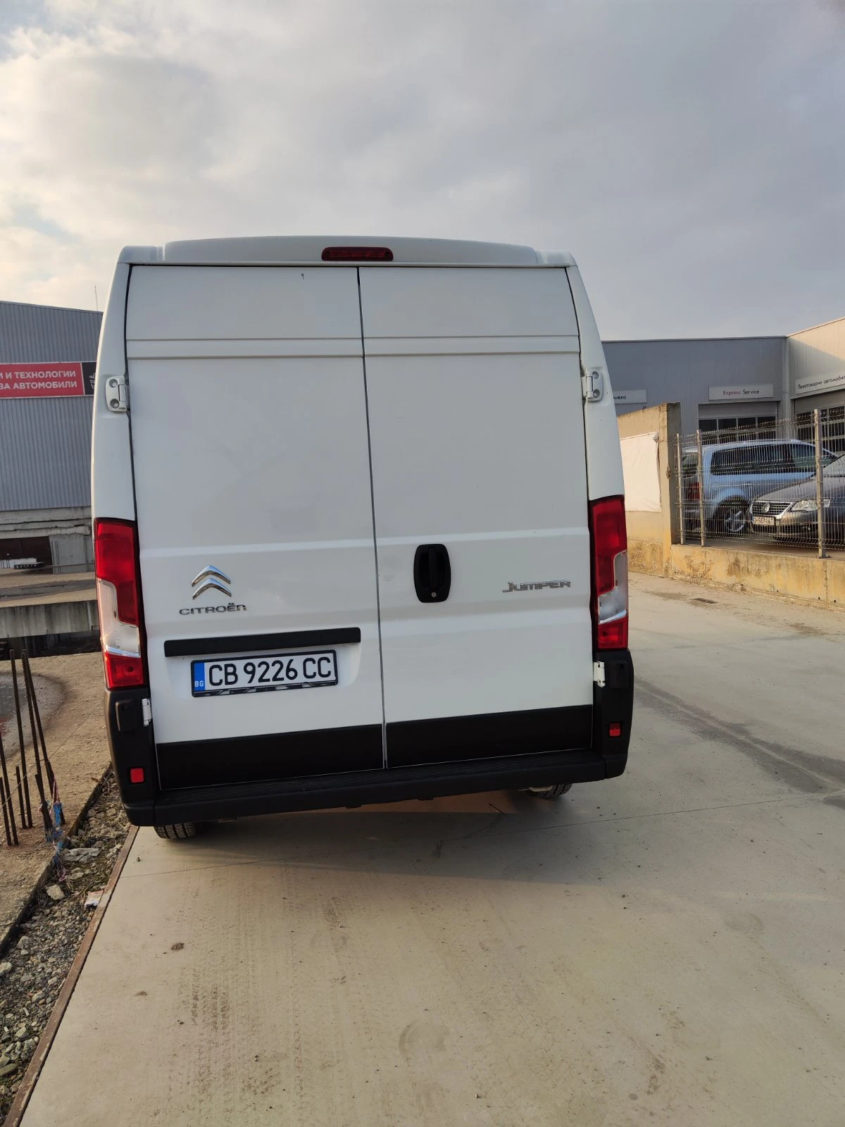 Citroen Jumper 2.2HDI L3H2 - изображение 4