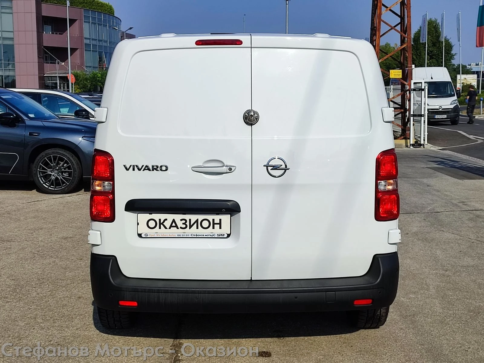 Opel Vivaro Cargo M Edition 1.5 D (102hp) MT6, снимка 7 - Бусове и автобуси - 56208925