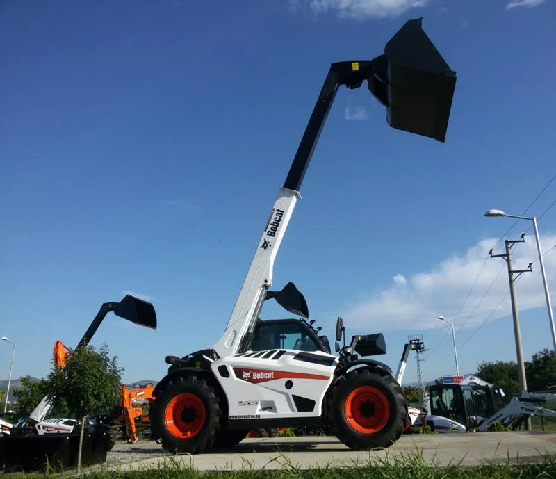 Телескопичен товарач Bobcat TL30.70, снимка 2 - Селскостопанска техника - 22489157