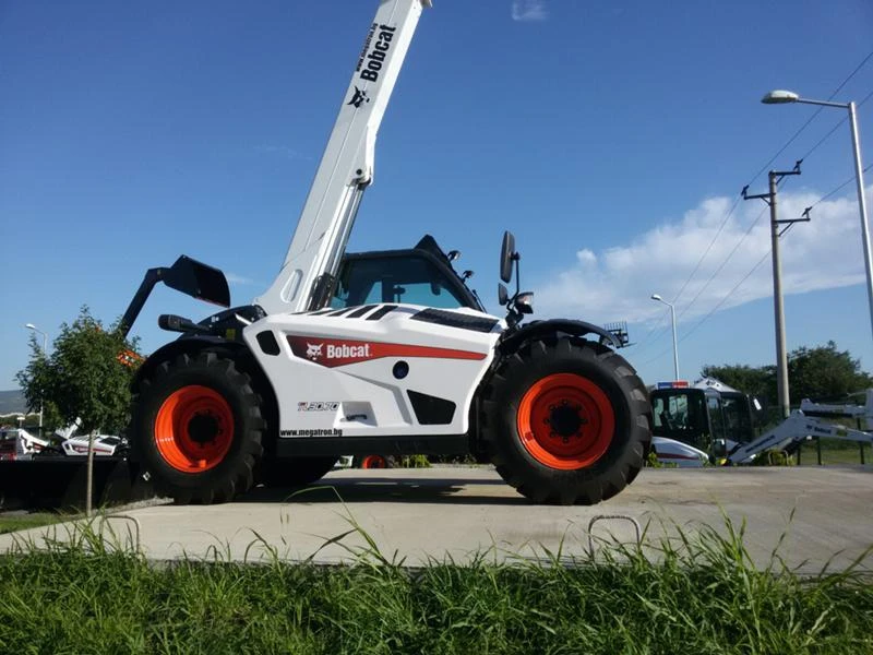 Телескопичен товарач Bobcat TL30.70, снимка 4 - Селскостопанска техника - 22489157