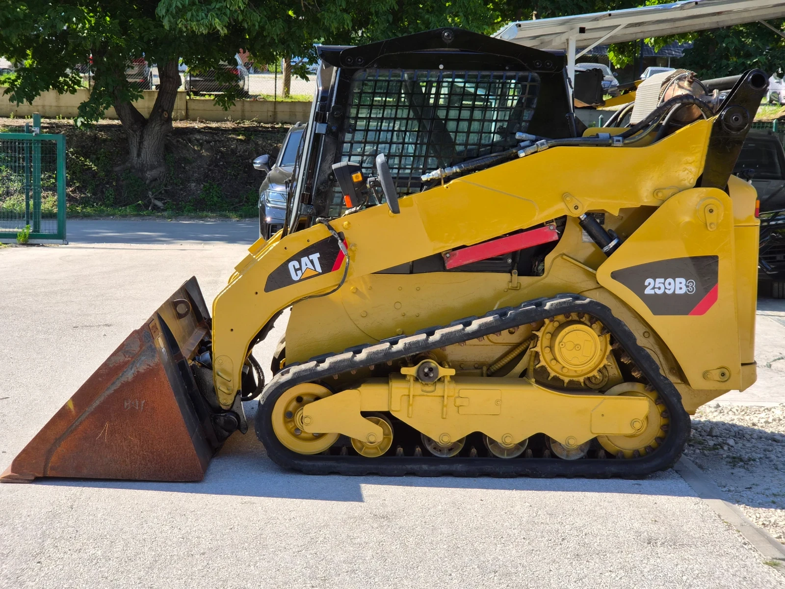 ���� ����� �������� Cat 259 B/4.2�/�����/������/����.����������/�������� | Mobile.bg � ����������� 3