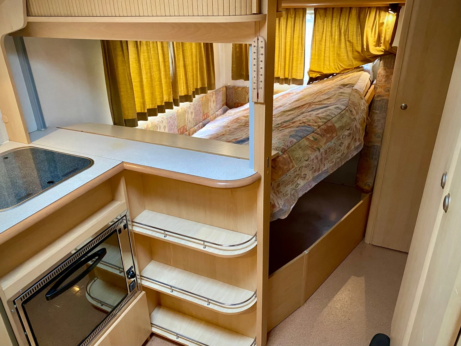 �������� Chateau Lunar Chateau 470 | Mobile.bg � ����������� 11