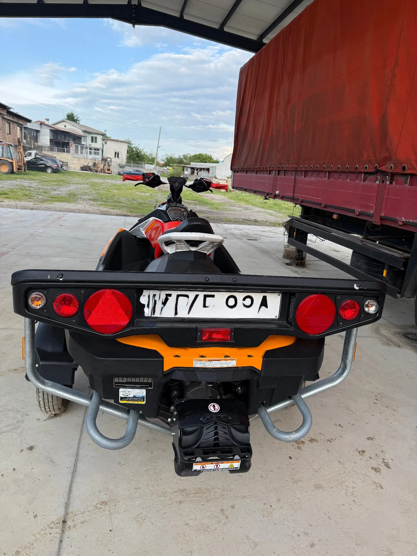 Джет Bombardier Sea Doo Spark Trix - изображение 7