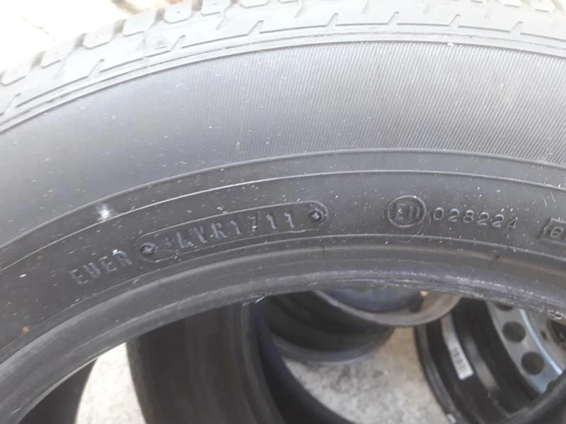 Гуми Летни 215/60R17, снимка 8 - Гуми и джанти - 25882392