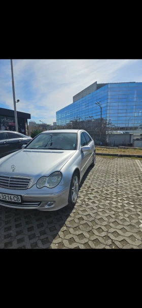 Mercedes-Benz C 220, снимка 2