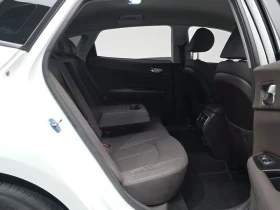 Kia K5 2.0 Hybrid Trendy - САМО 30% АВАНС, снимка 10