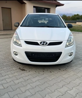 Hyundai I20 1.2 бензин Отлично състояние 1