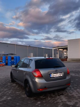Kia Ceed, снимка 4 - Автомобили и джипове - 52915455