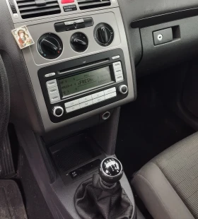 VW Touran 1.9 105 коня 7 местен, снимка 9