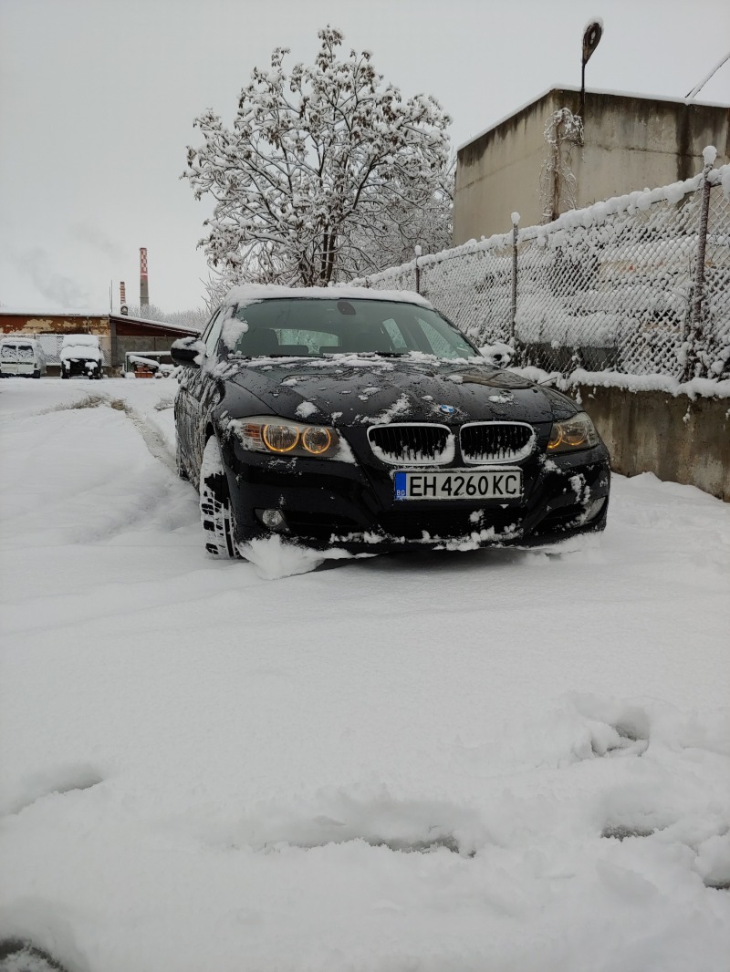 BMW 320, снимка 12 - Автомобили и джипове - 45811205