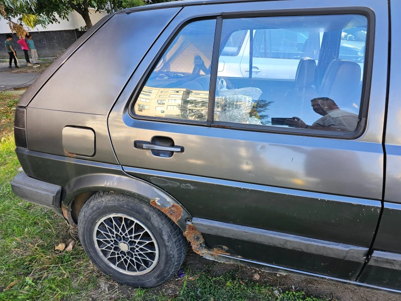 VW Golf, снимка 5 - Автомобили и джипове - 47458147