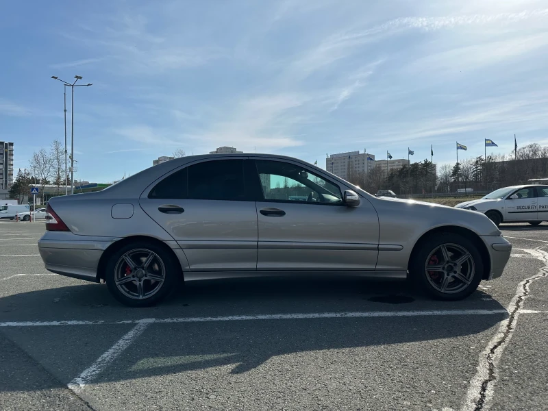 Mercedes-Benz C 220 2.2 CDI FACE, снимка 3 - Автомобили и джипове - 49454732