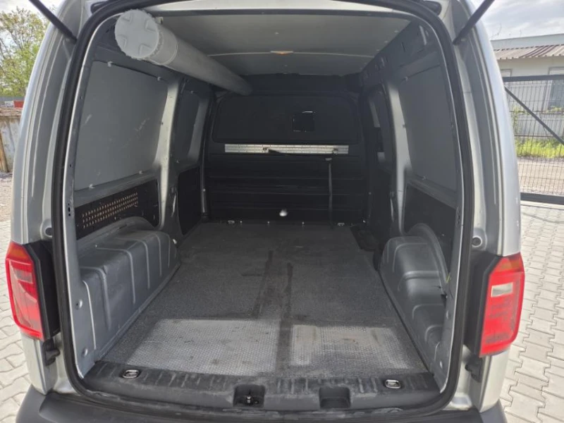 VW Caddy Maxi 2.0 TDI, снимка 15 - Автомобили и джипове - 50959918