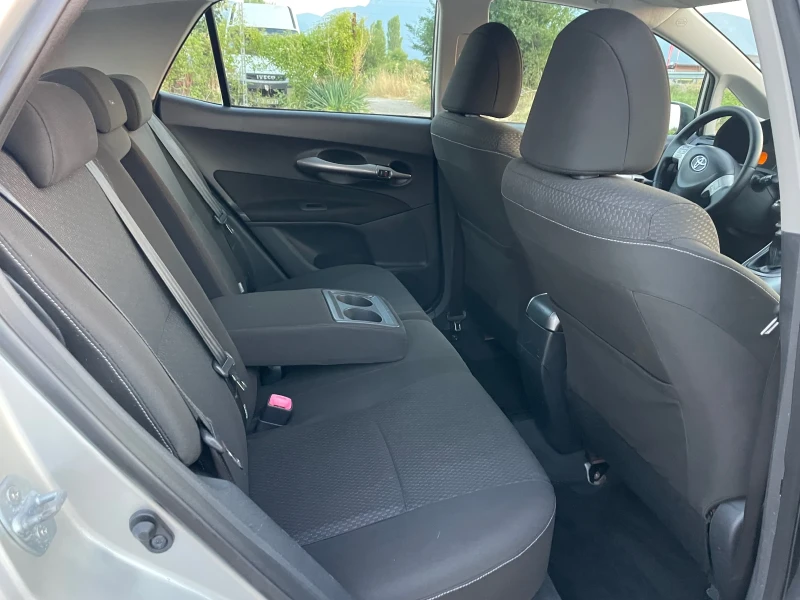 Toyota Auris 2.0d4d-126-ITALIA, снимка 7 - Автомобили и джипове - 51149359