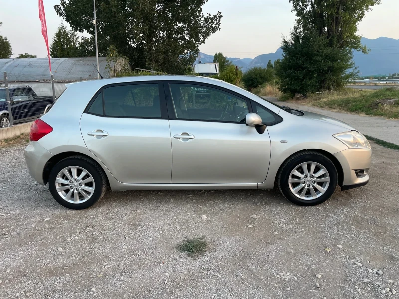 Toyota Auris 2.0d4d-126-ITALIA, снимка 4 - Автомобили и джипове - 51149359