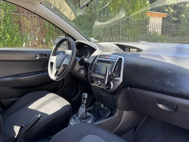 Hyundai I20 Бензин/газ, снимка 7 - Автомобили и джипове - 52390071