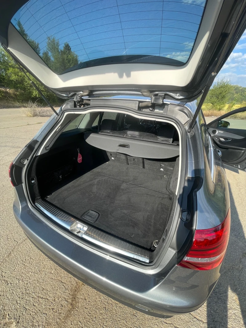 Mercedes-Benz C 220, снимка 11 - Автомобили и джипове - 52637941