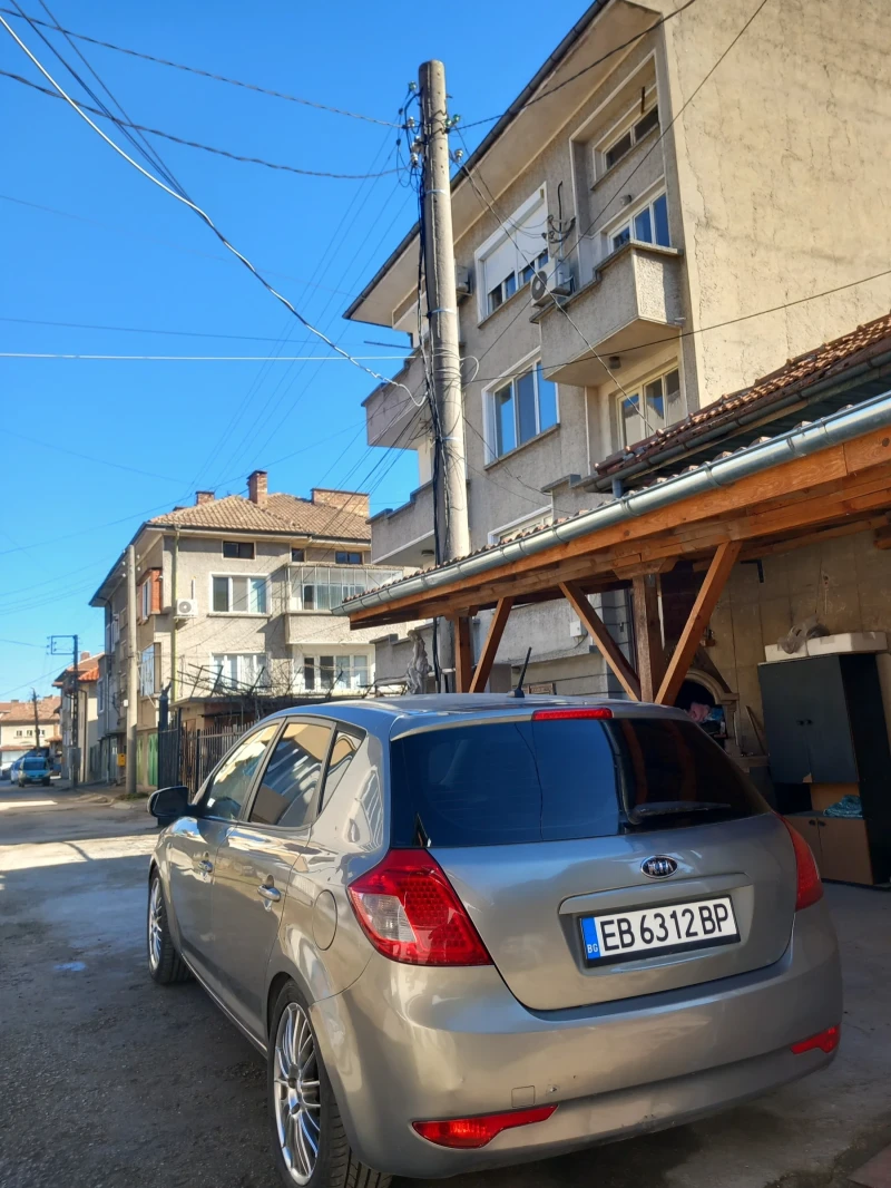 Kia Ceed, снимка 3 - Автомобили и джипове - 52915455