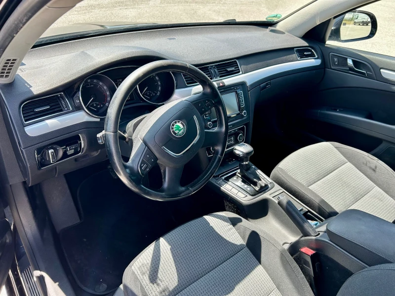 Skoda Superb DSG, снимка 9 - Автомобили и джипове - 52676639