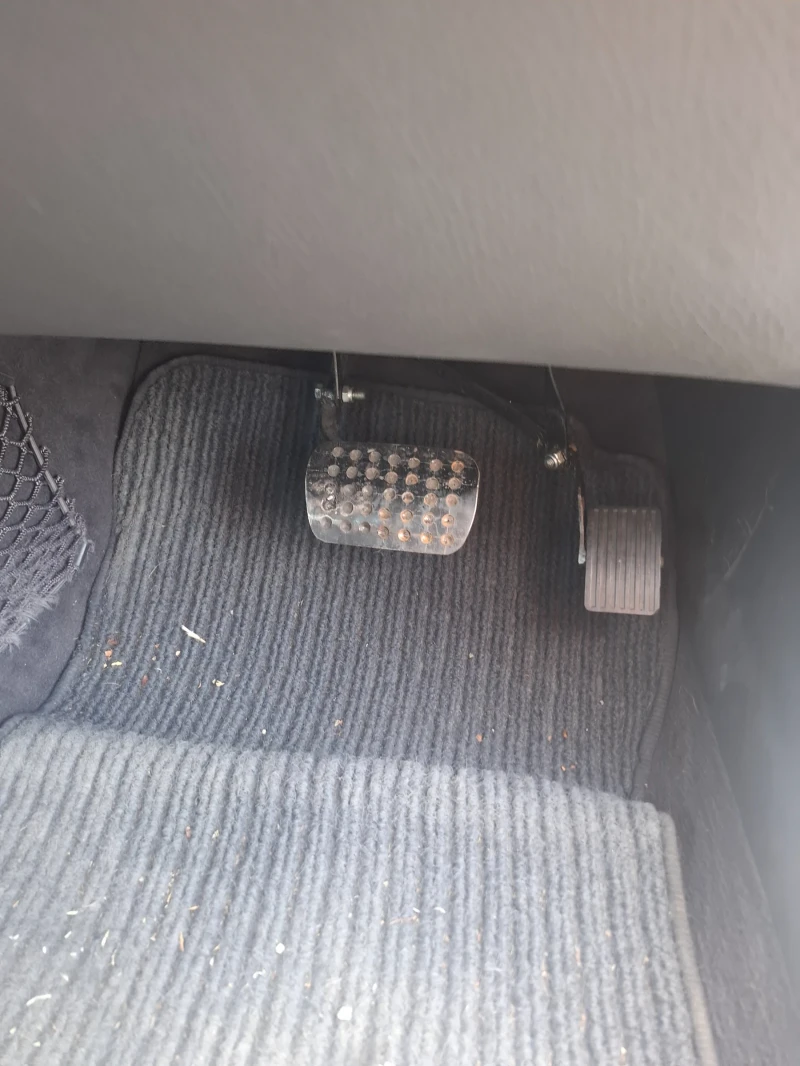 Mercedes-Benz C 180 Compressor газ/бензин, снимка 5 - Автомобили и джипове - 51853925