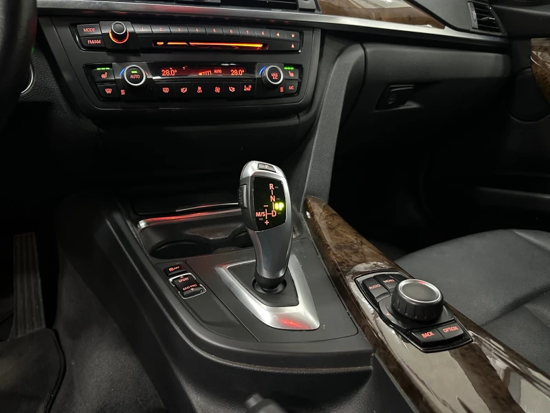 BMW 328 IX* M-PACK* CARPLAY* ANDROID* ПОДГРЕВ* ТОП* , снимка 12 - Автомобили и джипове - 52285093