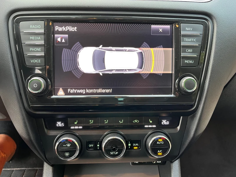 Skoda Octavia 1.8T / 180HP / 137000км., снимка 8 - Автомобили и джипове - 52634378