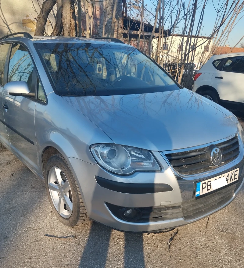 VW Touran 1.9 105 коня 7 местен, снимка 3 - Автомобили и джипове - 52861915
