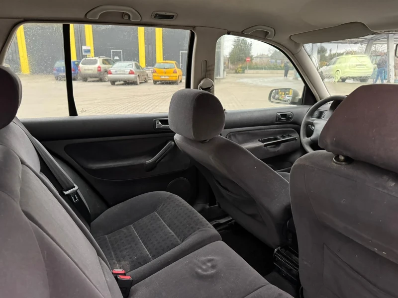 VW Golf 1.9 TDI 105 К.С НОВ ВНОС!, снимка 7 - Автомобили и джипове - 52830475