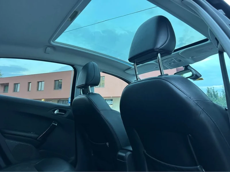 Peugeot 208, снимка 10 - Автомобили и джипове - 52874062