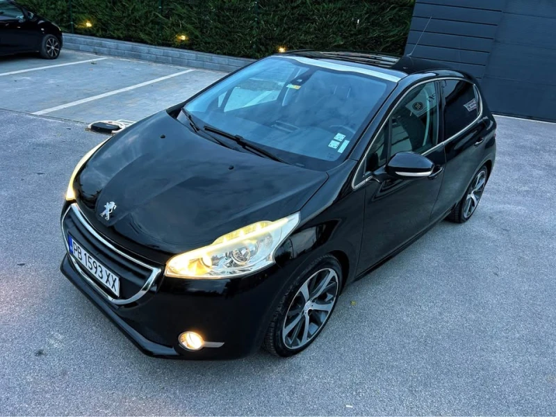 Peugeot 208, снимка 2 - Автомобили и джипове - 52874062