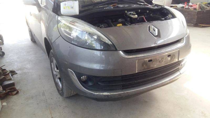 Renault Grand scenic dci110, снимка 3 - Автомобили и джипове - 35336032