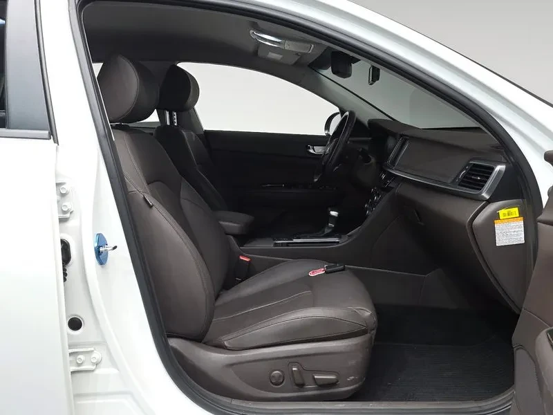 Kia K5 2.0 Hybrid Trendy - САМО 30% АВАНС, снимка 11 - Автомобили и джипове - 55991719