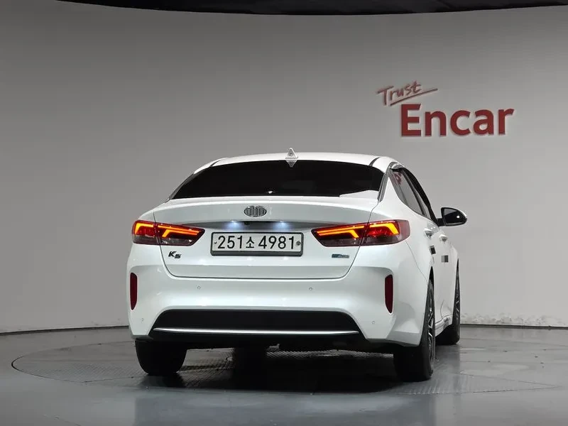 Kia K5 2.0 Hybrid Trendy - САМО 30% АВАНС, снимка 4 - Автомобили и джипове - 55991719