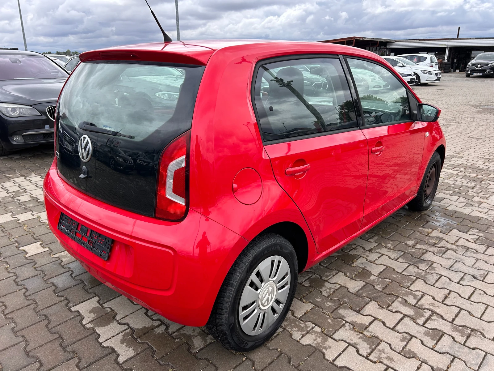 VW Up 1.0i EURO 5 ЛИЗИНГ - изображение 6