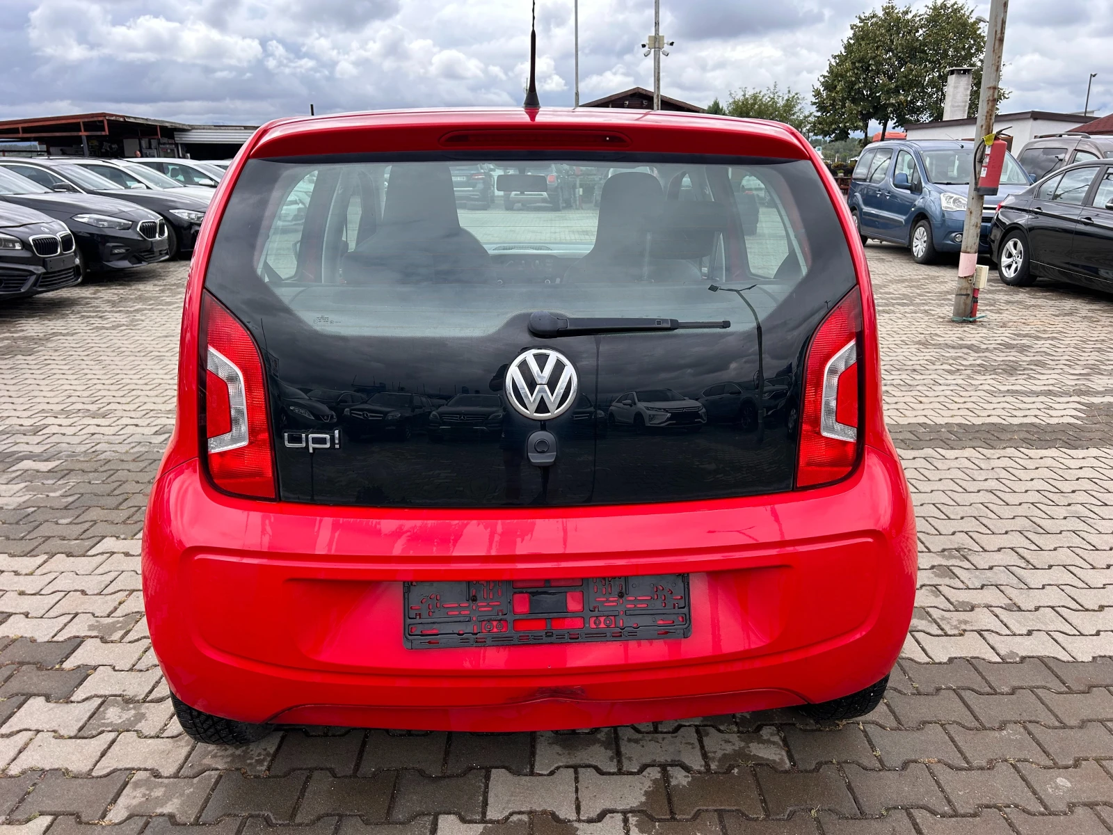 VW Up 1.0i EURO 5 ЛИЗИНГ - изображение 7