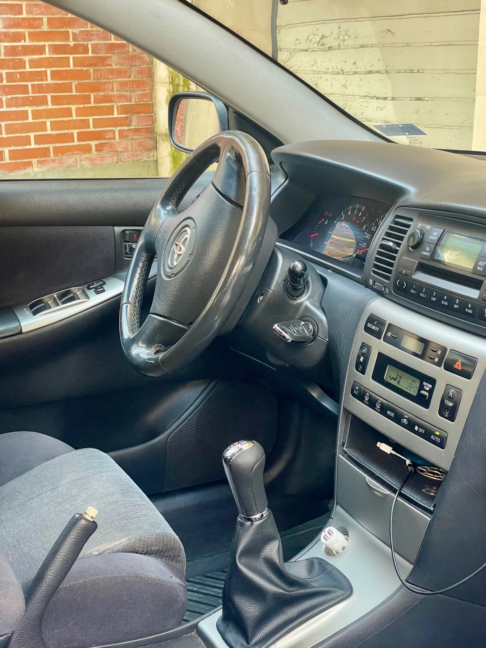 Toyota Corolla 1.4 VVTi - ПРОДАДЕНА - изображение 9