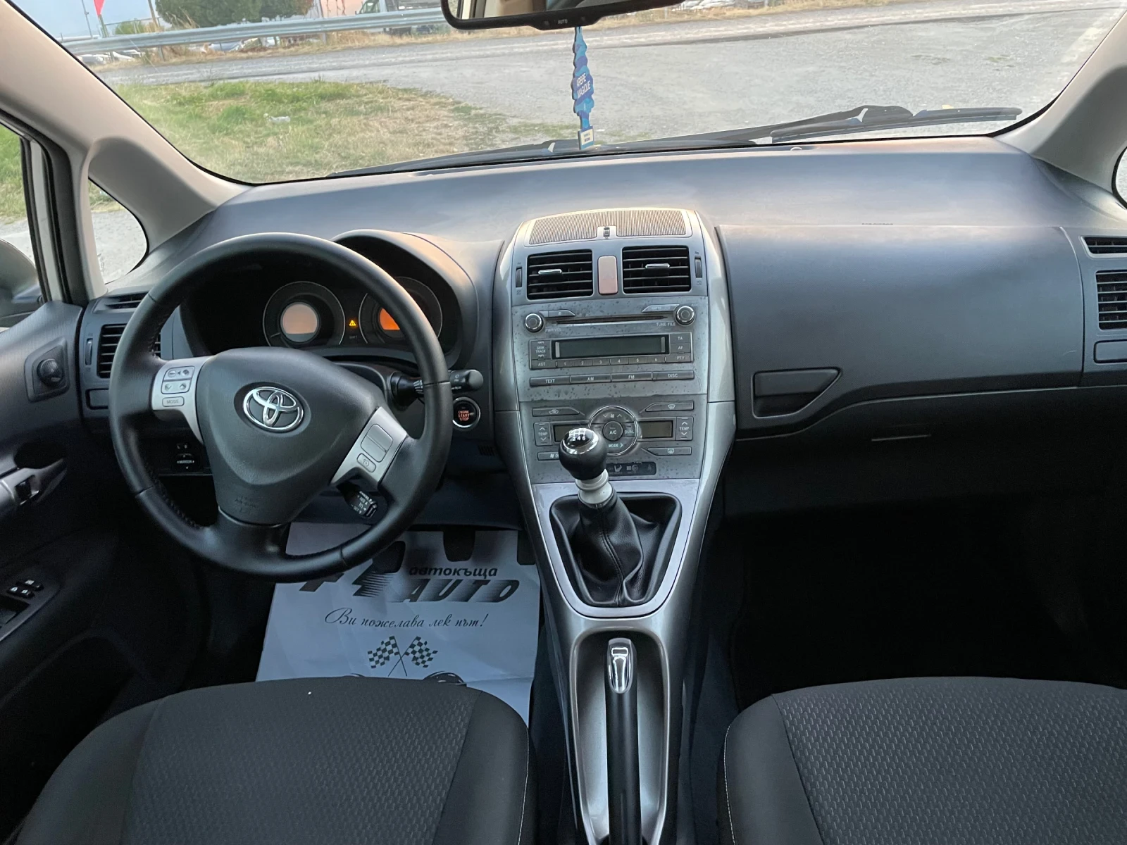 Toyota Auris 2.0d4d-126-ITALIA - изображение 8
