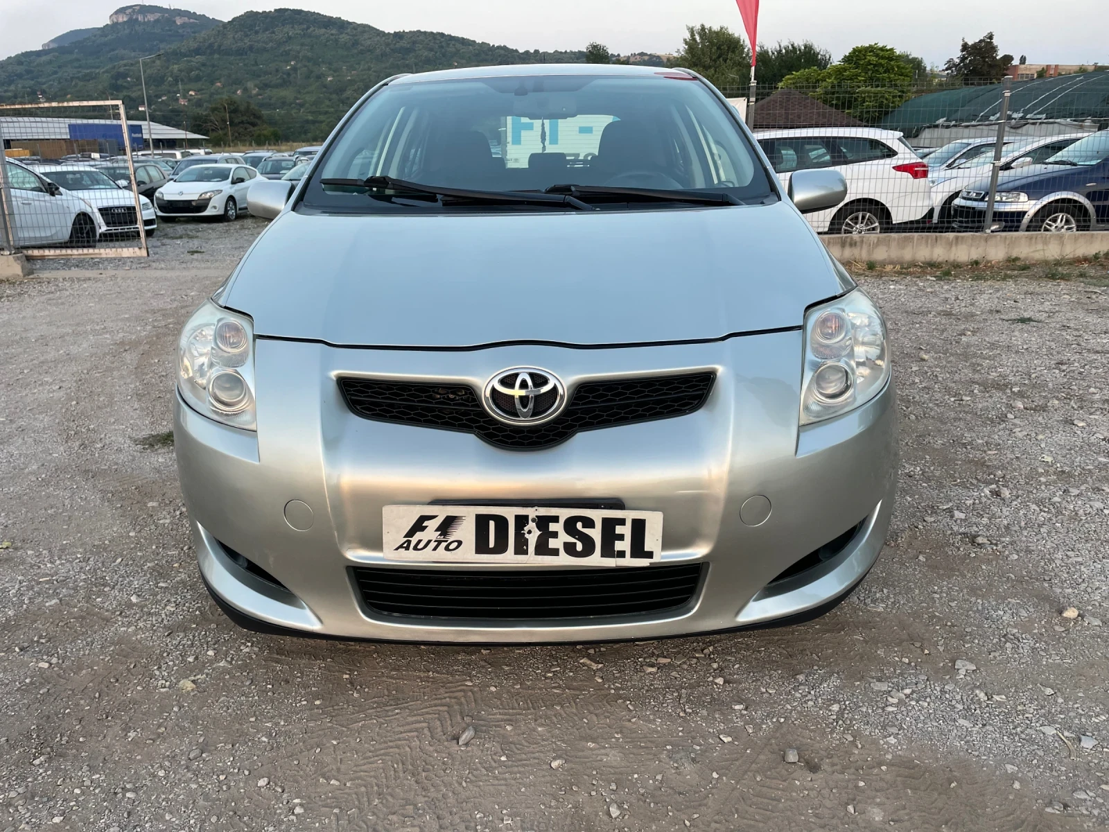 Toyota Auris 2.0d4d-126-ITALIA - изображение 2