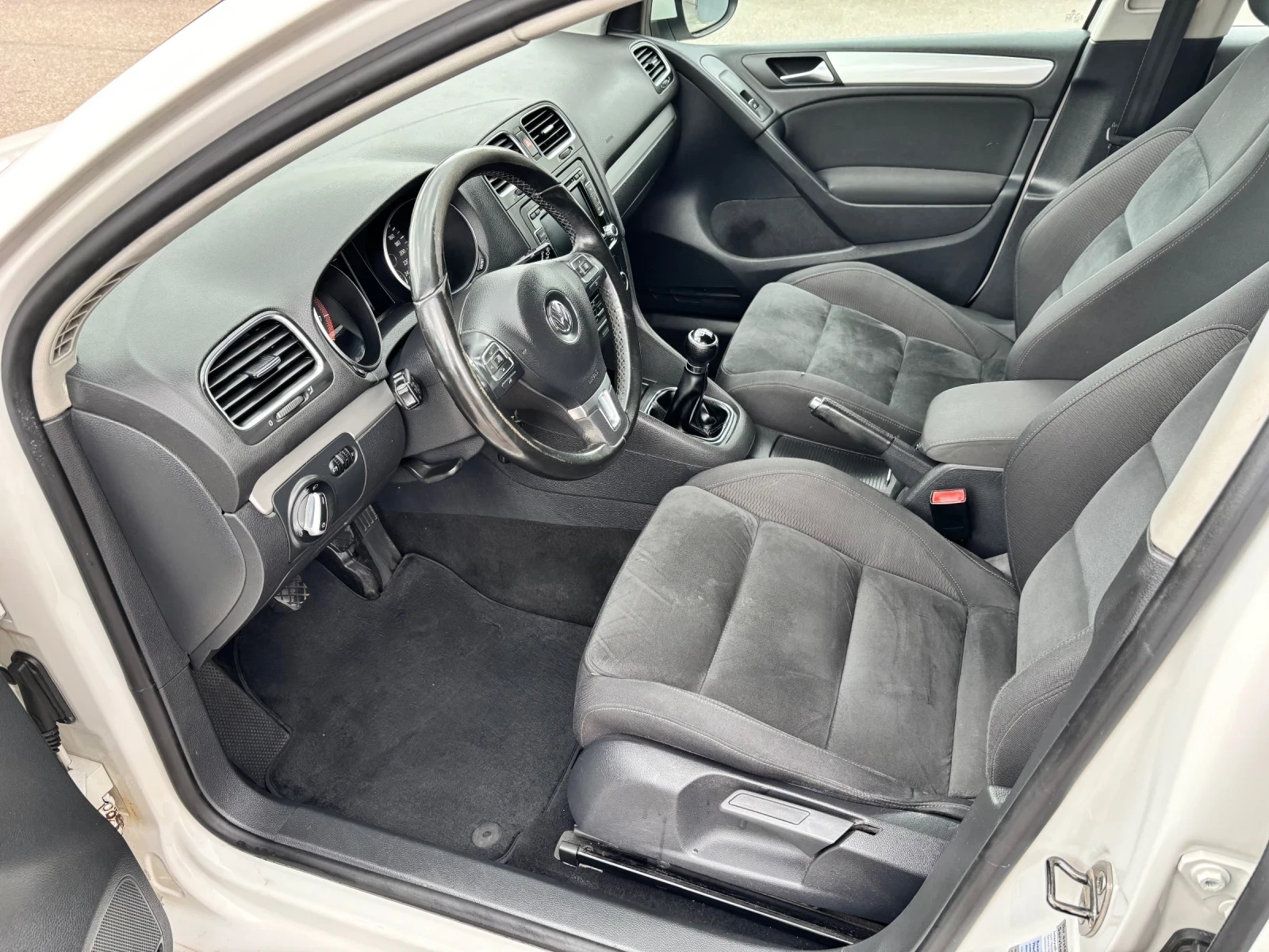 VW Golf  - изображение 9