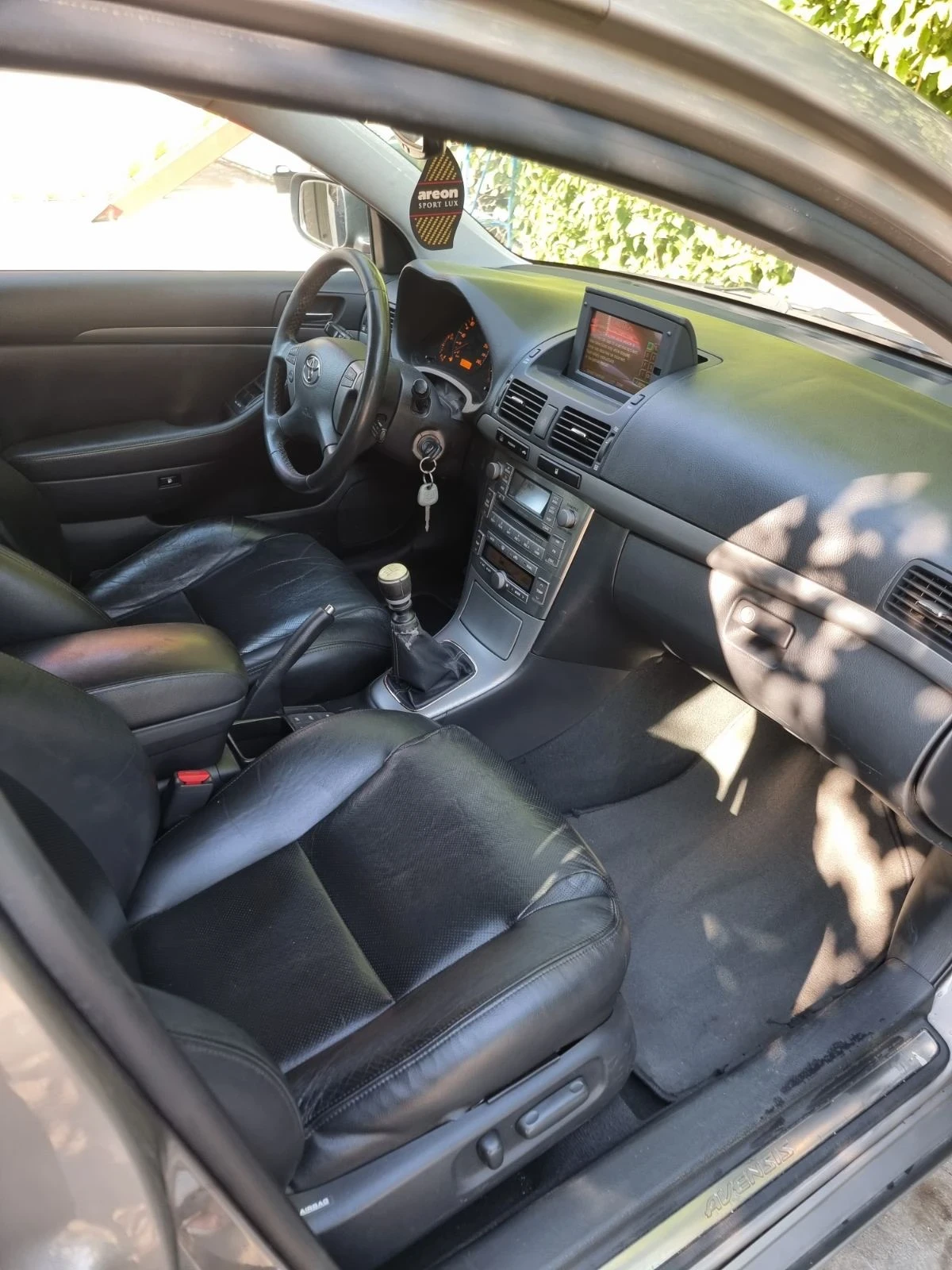 Toyota Avensis 2.2 FACELIFT - изображение 7