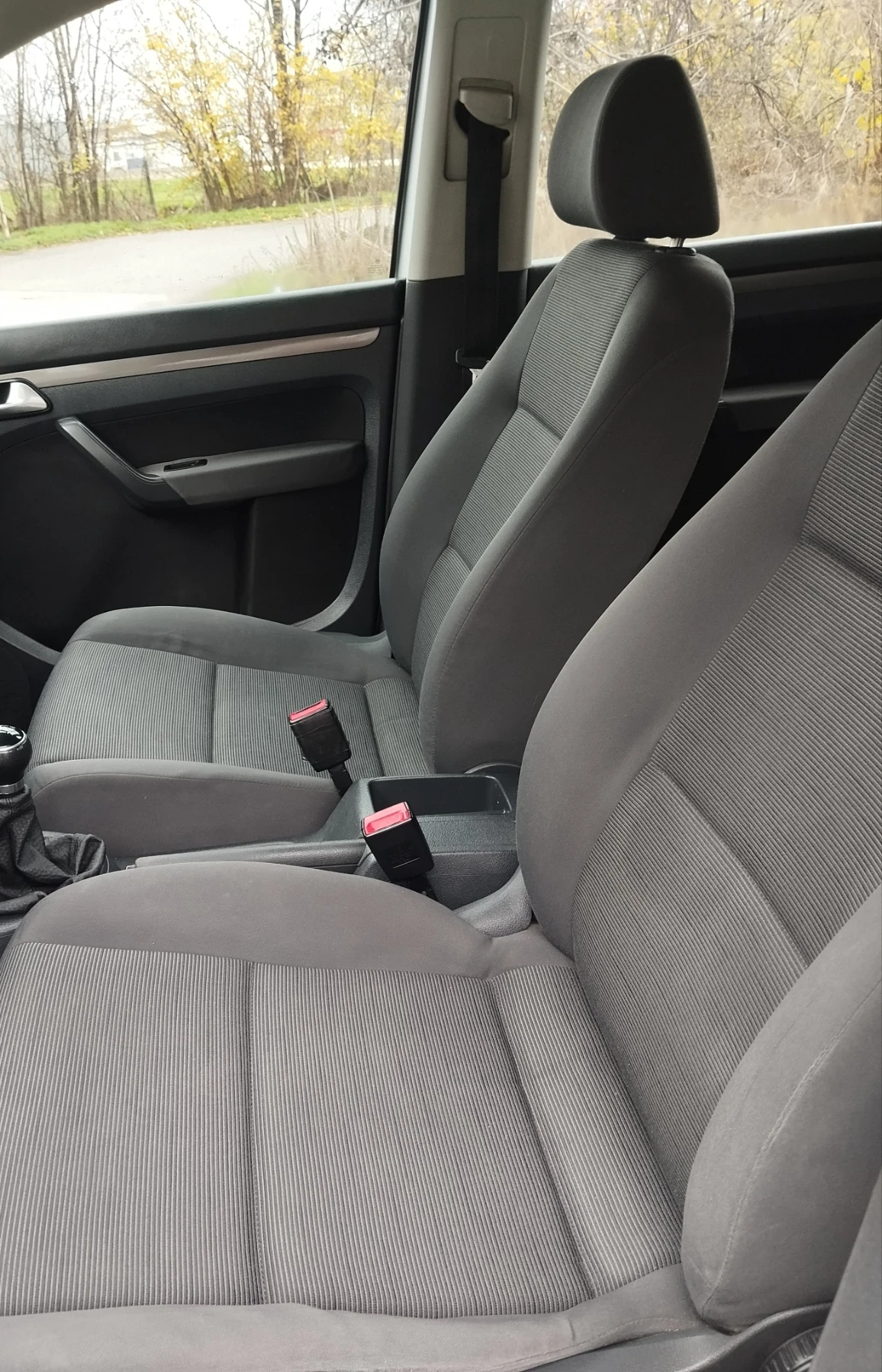 VW Touran 1.9 105 коня 7 местен - изображение 8