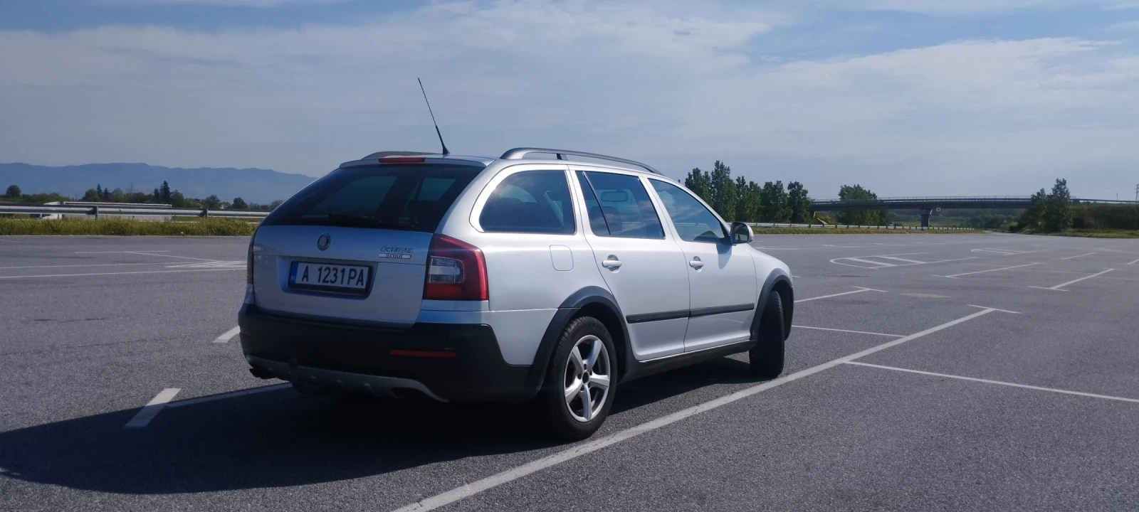 Skoda Octavia Scout 2.0 tdi BMM - изображение 6