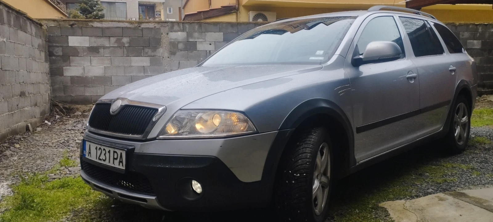 Skoda Octavia Scout 2.0 tdi BMM | Mobile.bg � ����������� 13