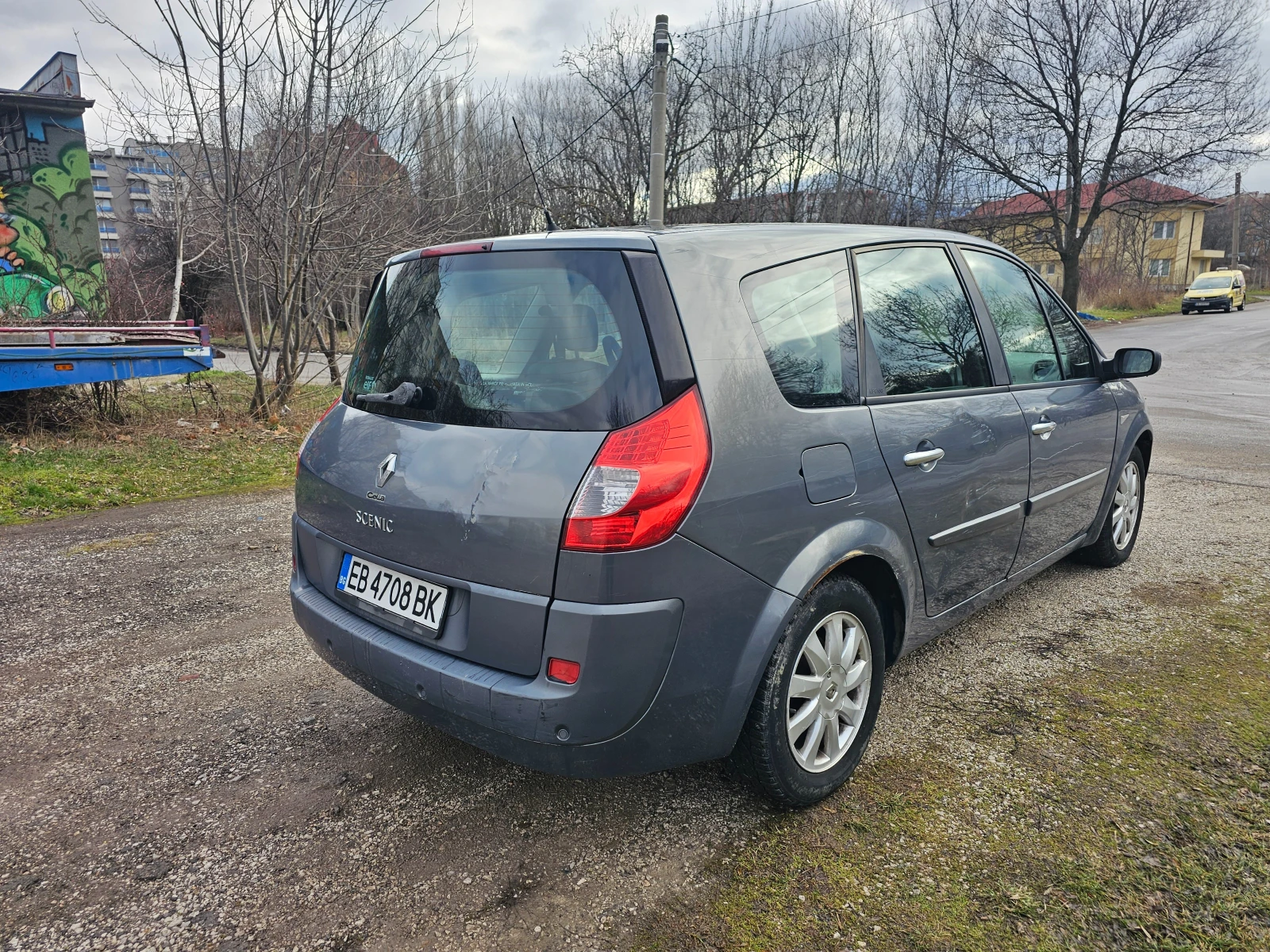 Renault Scenic Фейслифт - изображение 4