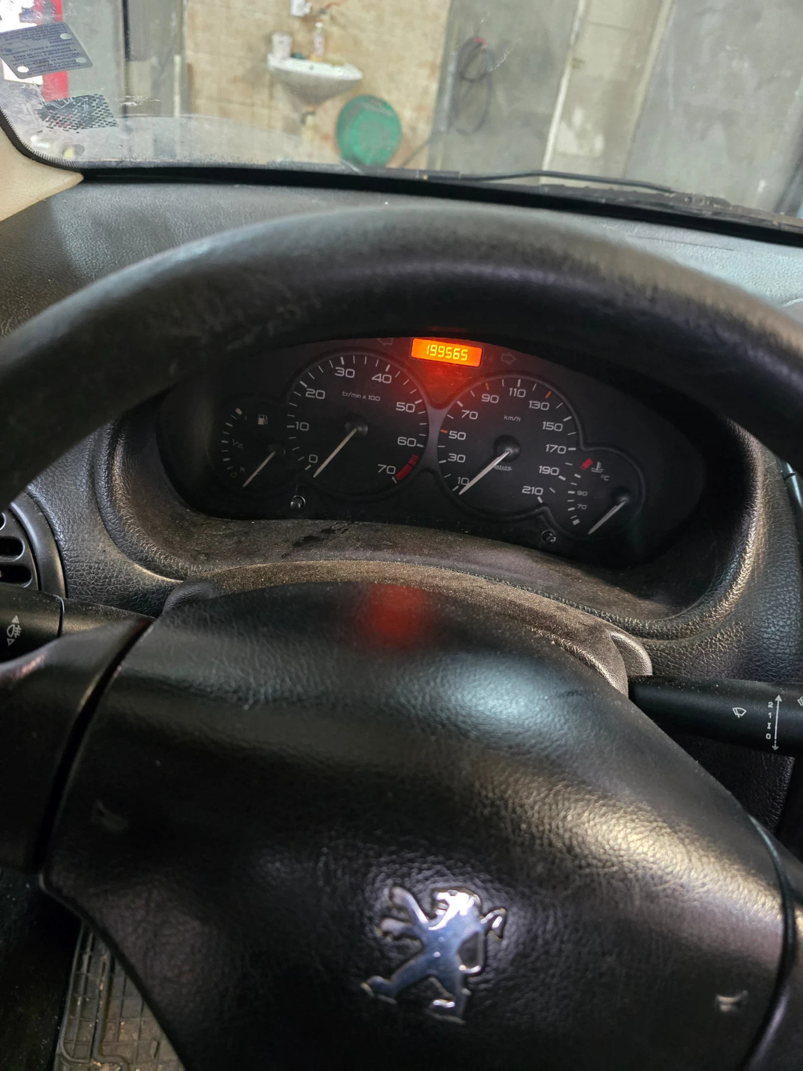 Peugeot 206 1.1 - изображение 6