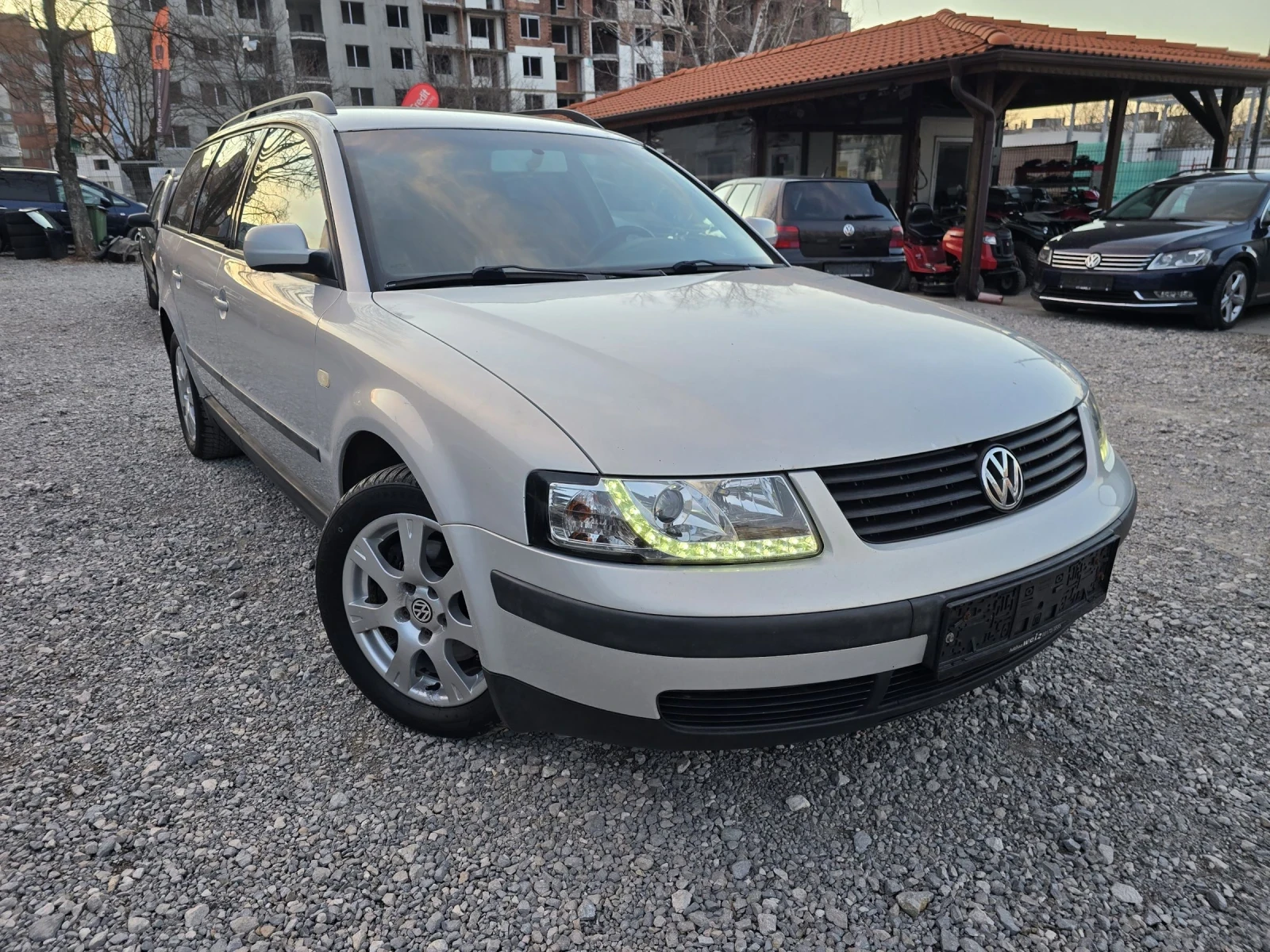 VW Passat 1.9TDI H-LINE , снимка 2 - Автомобили и джипове - 53759071