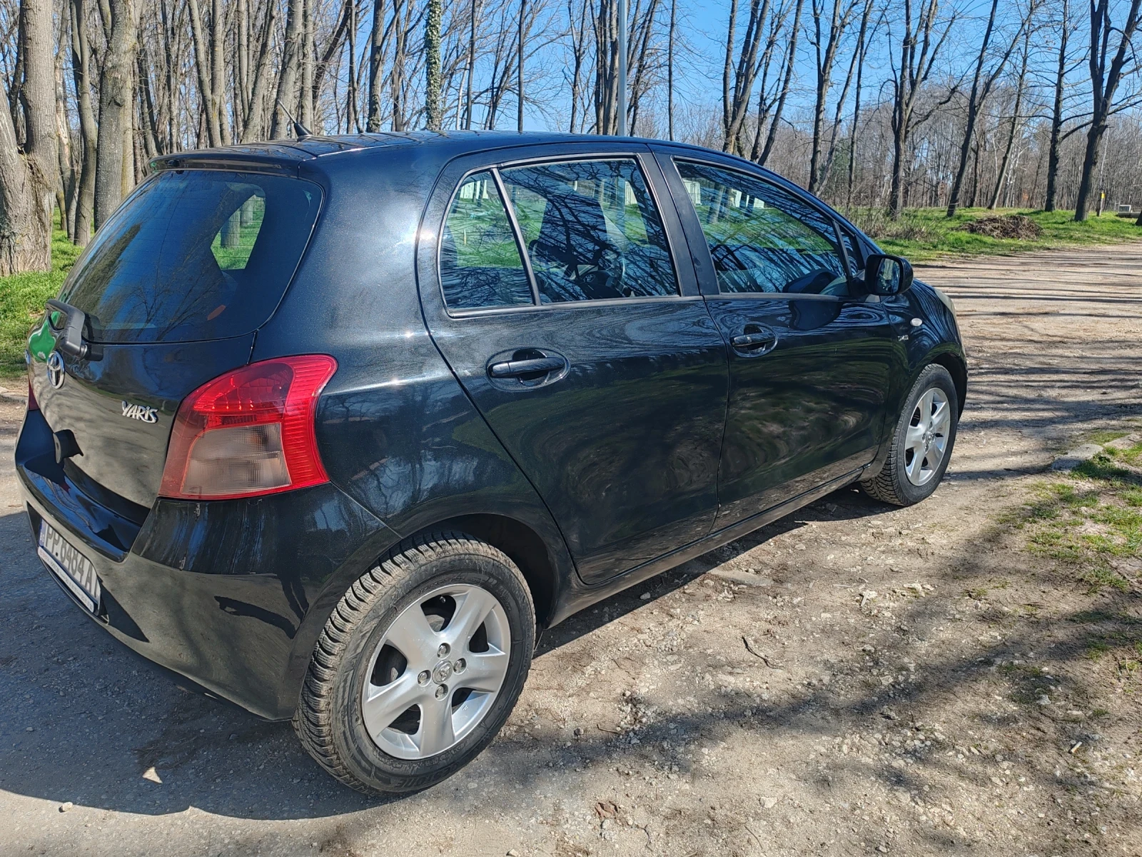 Toyota Yaris, снимка 10 - Автомобили и джипове - 53866379